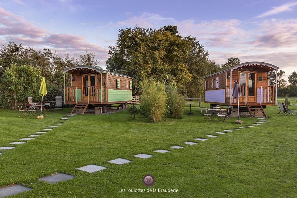 Villa Les Roulottes De La Brauderie Brissarthe Exterior foto